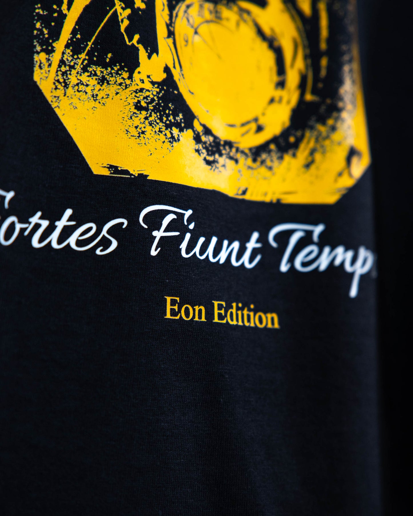 Camiseta EON