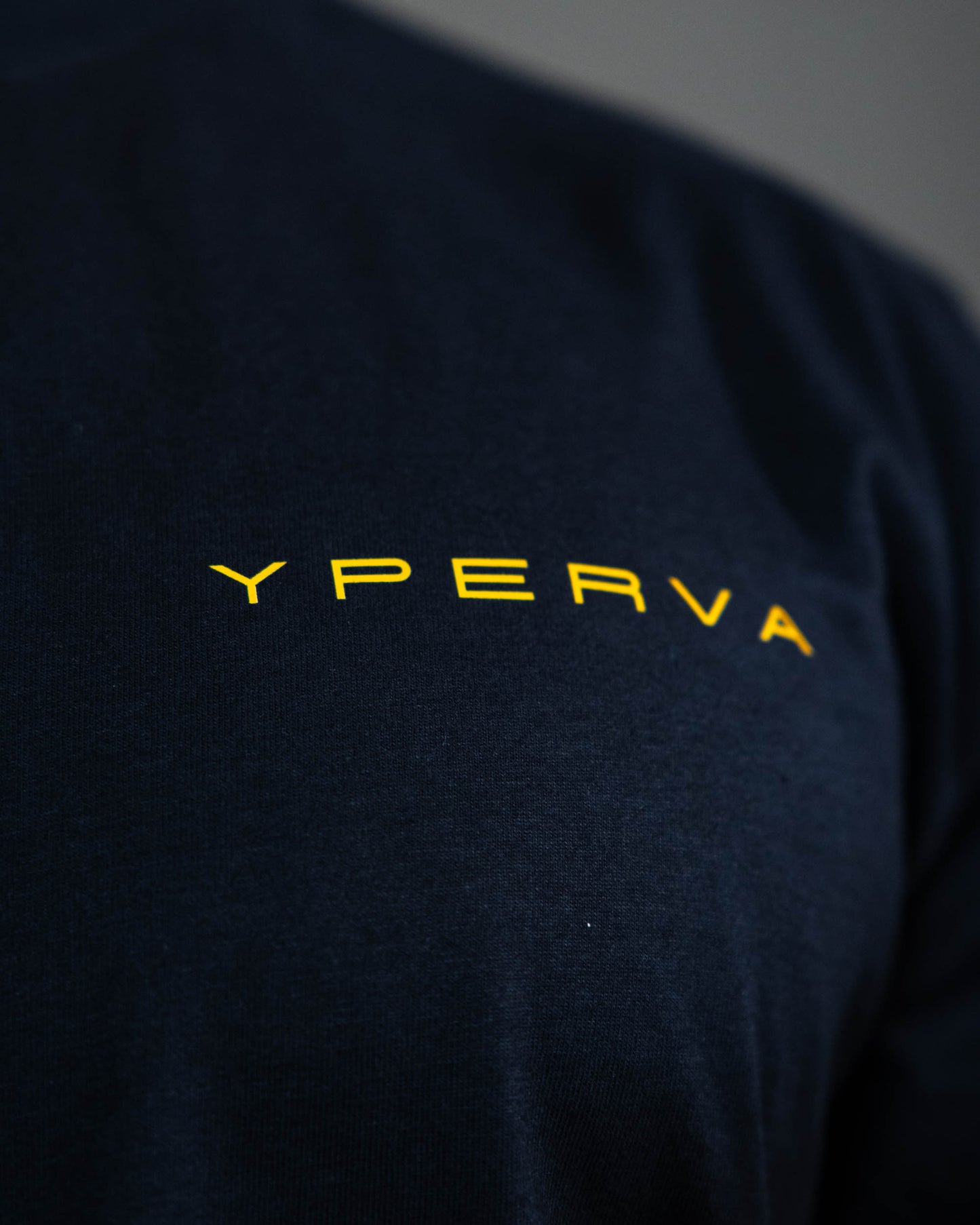 Camiseta EON